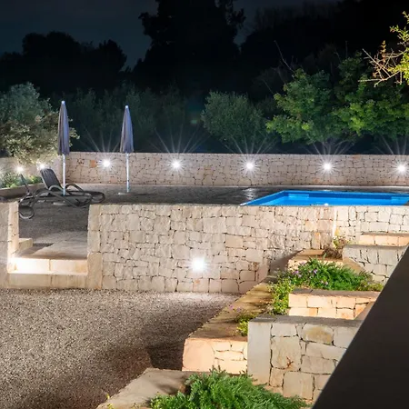 Panoramica Con Piscina Monte Mirto Ostuni